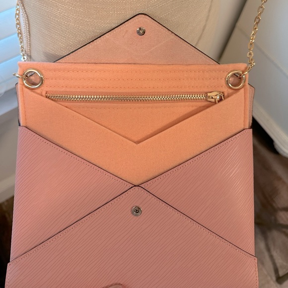 Louis Vuitton Epi Leather Large Kirigami Pochette Rose Ballerine - Picture 10 of 11